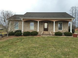 190 Edgegreen Ct, Liledown, NC 28681-3430