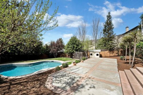 5743 Owls Nest Dr, Santa Rosa CA  95409-4350 exterior