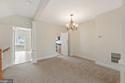 14631 Weeburn Way, Woodbridge VA  22191-4043 exterior