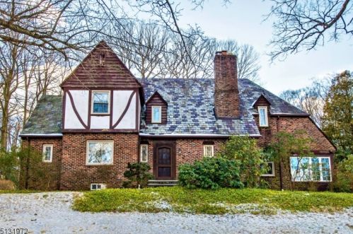 305 Reserve St, Boonton, NJ 07005-1303