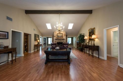 2137 Pembrooke Pl, Denton, TX 76205-8209