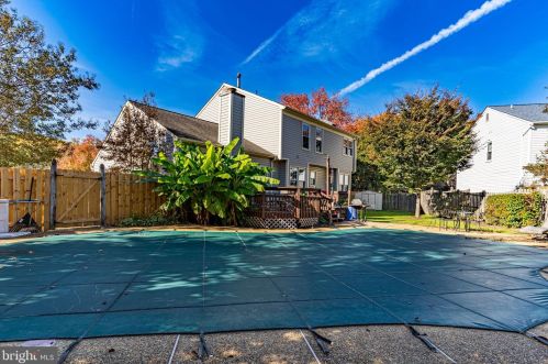14100 Heatherstone Dr, Bowie MD  20720-4833 exterior