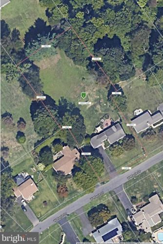 844 Maple Dr, Southampton PA 18966-4208 exterior