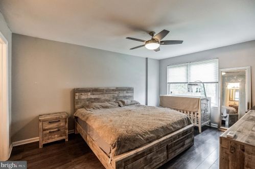 3056 Harbour Dr, Palmyra NJ  08065-2208 exterior