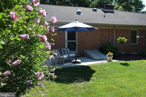 300 28th St, Camp Hill PA  17011-2801 exterior