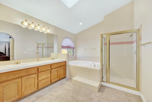 272 Sparrow St, Vacaville CA  95687-7225 exterior