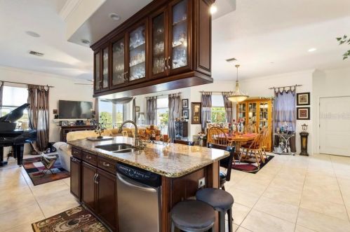 705 Shakett Creek Dr, Nokomis FL  34275-2252 exterior