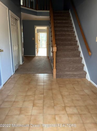 21 Whitesands Way, Little Silver NJ  07739-1240 exterior
