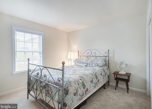 30 Centre Ct, Red Lion PA  17356-8949 exterior