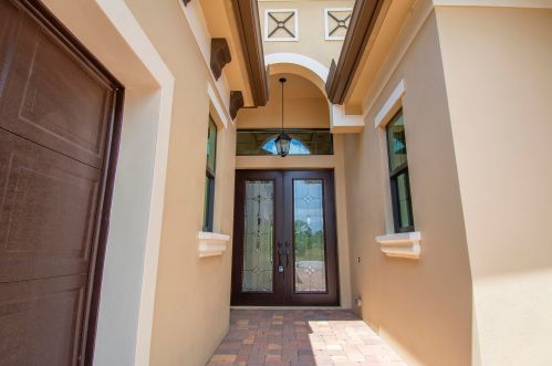 109 Calmo Cir, Port Saint Lucie FL  34984-6610 exterior