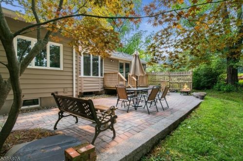 3 Orchard St, Greystone Park NJ  07950-3228 exterior