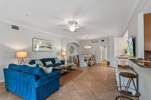 9507 Napoli Ln, Naples, FL 34113-7792