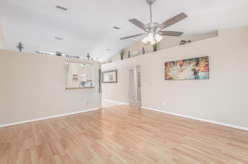 7006 Roberts Rd, Fort Pierce FL  34951-2042 exterior