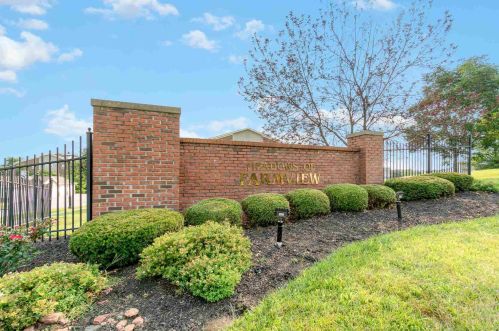 998 Mistflower Ln, Florence KY  41042-8098 exterior