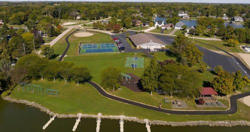 1239 Choctaw Dr, London OH  43140-8726 exterior