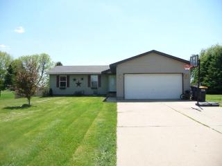 423 Golf Course Ln, Ellsworth, WI 54011-9050