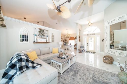 2134 19 Ave, Cape Coral FL  33990-4113 exterior