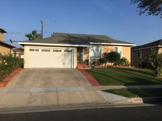 4832 Lomina Ave, Lakewood, CA 90713-2333