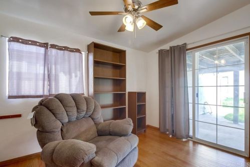 2527 Calle Gaviota, San Diego CA 92139-3105 exterior