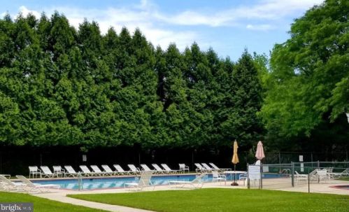 36 Catbird Ct, Lawrence Township NJ  08648-2045 exterior