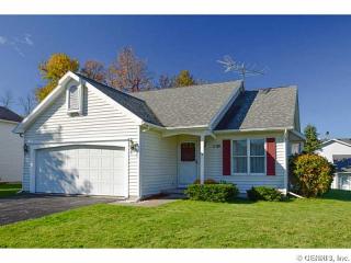 1120 Colonie Dr, Canandaigua, NY 14425-8960