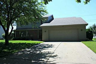 1002 Maple St, Ankeny, IA 50023-4200
