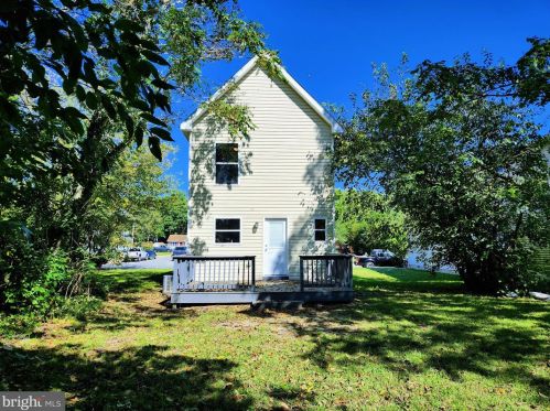 525 Center St, Laurel DE  19956-1331 exterior