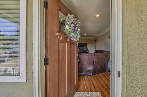 491 Jean Cir, Marina CA  93933-4012 exterior