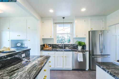 3801 Ardley Ave, Oakland CA 94602-1616 exterior