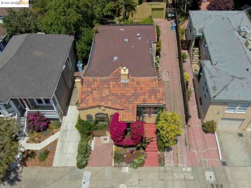 1207 Francisco St, Berkeley CA  94702-1334 exterior
