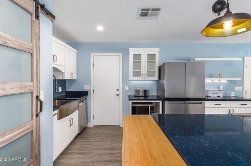 4320 Garden Dr, Glendale, AZ 85304-4124