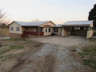 271 Waterloo Rd, Lawrenceburg TN  38464-6556 exterior