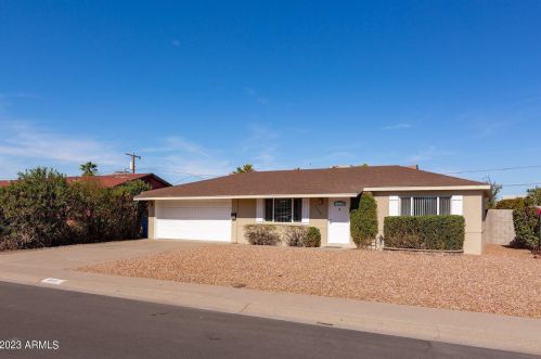 3328 Charter Oak Rd, Phoenix, AZ 85032-7234