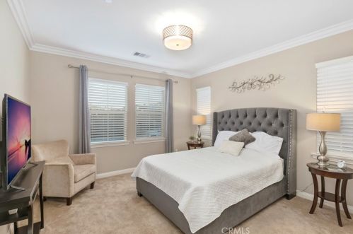 39057 Hidden Creek Ln, Temecula CA  92591-7417 exterior