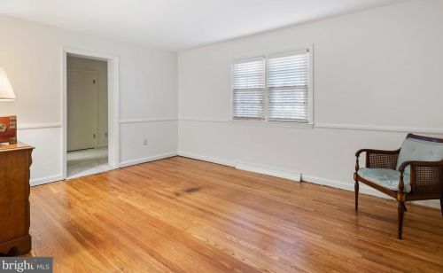 1606 Windybush Rd, Wilmington DE  19810-4442 exterior