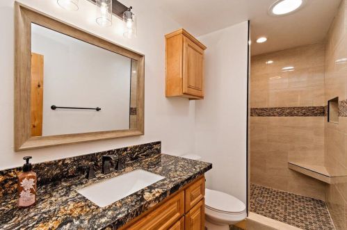 305 North Shore Dr, Big Bear City CA  92314-9792 exterior
