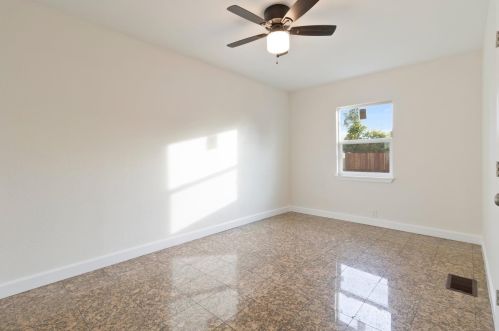 449 Pine St, Modesto CA  95351-2552 exterior