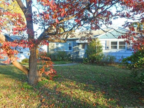 415 Harland Rd, Norwich, CT 06360-1954