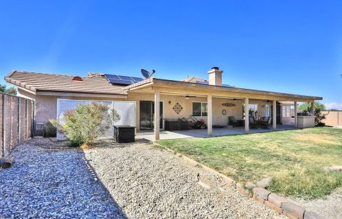 26709 Lakeview Dr, Helendale CA  92342-7806 exterior