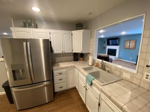 10402 Whirlaway St, Cypress CA  90630-4466 exterior
