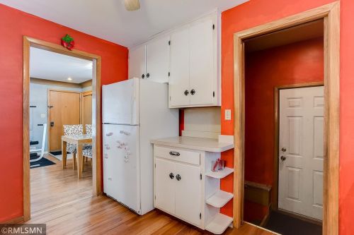 4510 Douglas Dr, Minneapolis MN 55422-1033 exterior