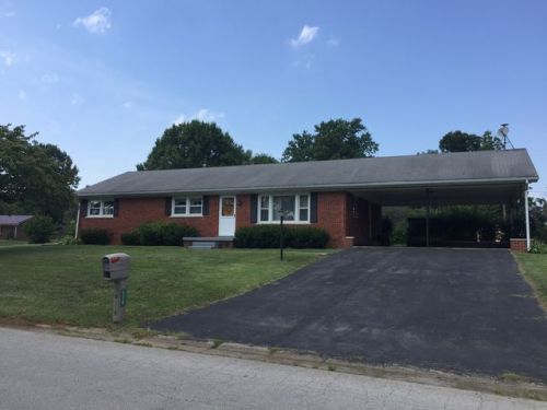 714 Hilltop Dr, Paris, KY 40361-1012