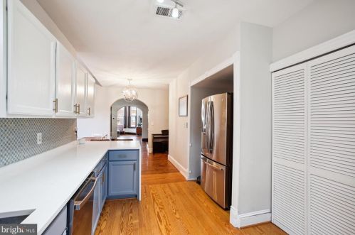 3005 11th St, Washington DC  20001-3905 exterior