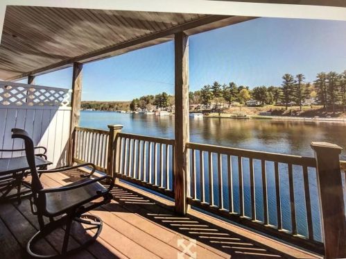 18 Mount Major Hwy, Alton NH  03810-4409 exterior