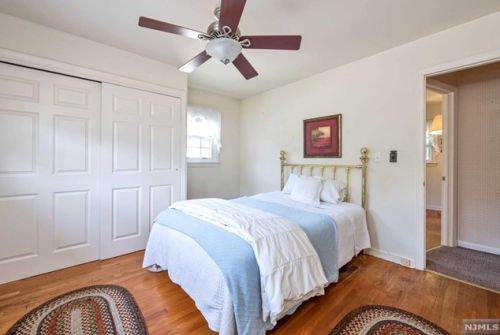 81 Mcnomee St, Oakland NJ  07436-2609 exterior