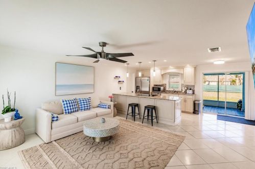 529 100th Ave, Naples FL  34108-2235 exterior