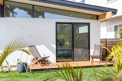 377 Flint Ave, Long Beach, CA 90814-3207