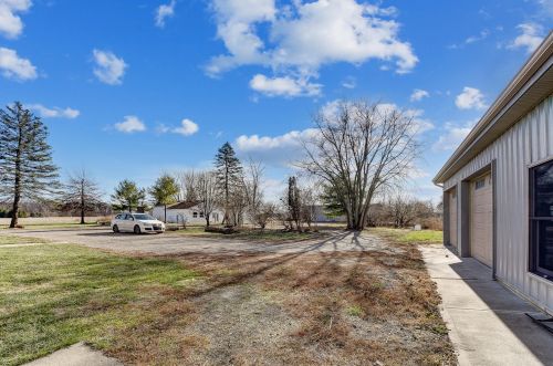 7186 National Rd, Brookville OH  45309-8784 exterior