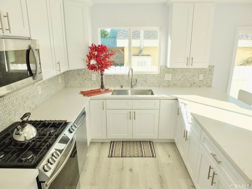 6820 Motz St, Paramount CA  90723-4741 exterior