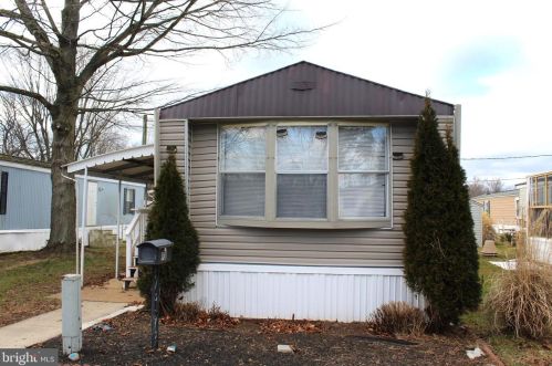 931 Alpha Rd, Wilmington, DE 19810-1005